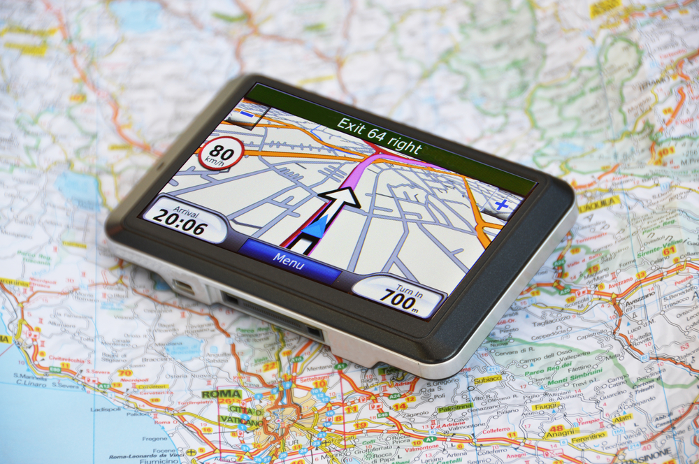 Какая навигация лучше. GPS навигатор. ГЛОНАСС/GPS-навигация. Спутник GPS. Система GPS.